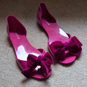 Andree Women's Vibrant Pink Flats with Bow